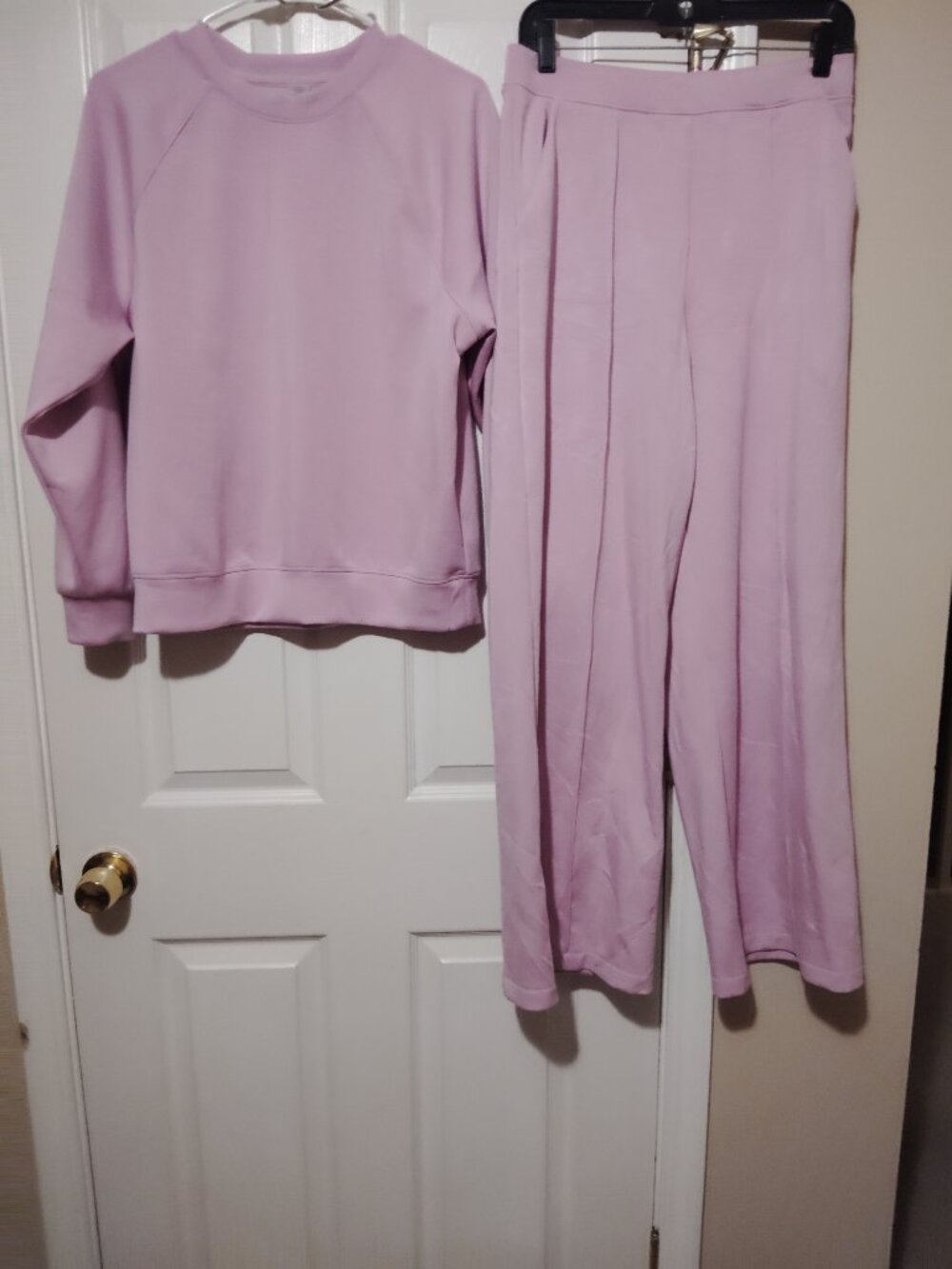 VSX Victoria's Secret Women's Lilac Lounge Set 2 piece sweatshirt Wide Leg pants - Picture 2 of 5